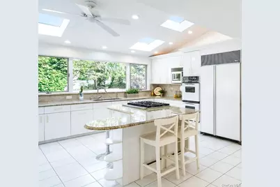 74 Rockland Drive, Jericho, NY 11753 - Photo 7