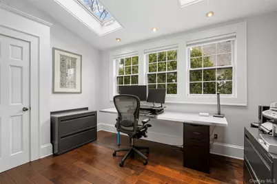 225 Larchmont Avenue, Larchmont, NY 10538 - Photo 23