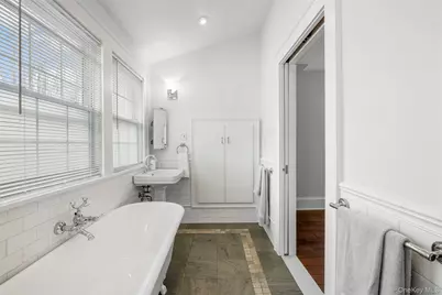 225 Larchmont Avenue, Larchmont, NY 10538 - Photo 21