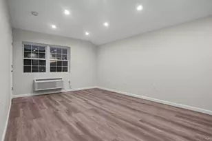 332 Underhill Ave, Bronx, NY 10473 - Photo 15