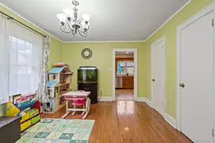 14-28 156th St, Whitestone, NY 11357 - Photo 9