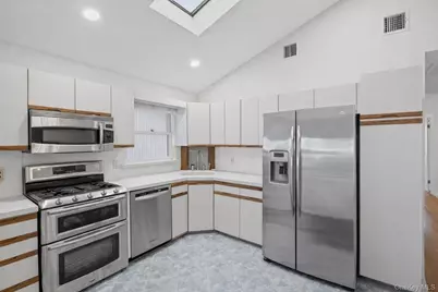 756 Guy Lombardo Avenue, Freeport, NY 11520 - Photo 9