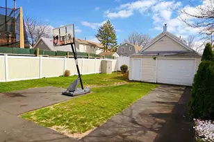 133-29 120th St, Ozone Park, NY 11420 - Photo 17