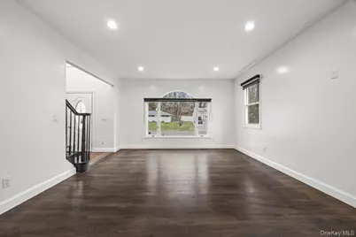 18 Wellington Road, Greenvale, NY 11548 - Photo 7