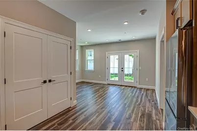 1 Conklin Street #105, Farmingdale, NY 11735 - Photo 5