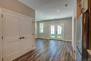 1 Conklin St, Farmingdale, NY 11735 - Photo 5