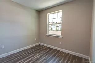 1 Conklin St, Farmingdale, NY 11735 - Photo 21