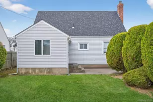 23 S Elm St, Hicksville, NY 11801 - Photo 21