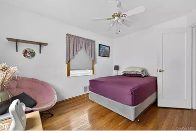 23 S Elm Street, Hicksville, NY 11801 - Photo 15