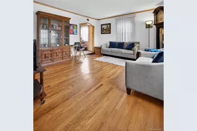 23 S Elm Street, Hicksville, NY 11801 - Photo 7