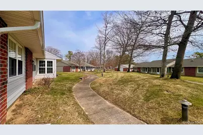 72 Enfield Court #A, Ridge, NY 11961 - Photo 3