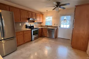 72 Enfield Ct, Ridge, NY 11961 - Photo 7