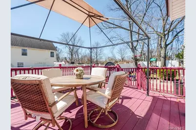 472 Kirkman Avenue, Elmont, NY 11003 - Photo 19