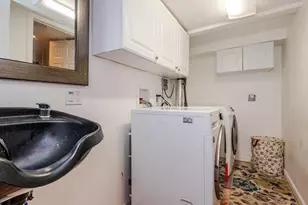 472 Kirkman Ave, Elmont, NY 11003 - Photo 15