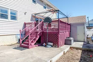 472 Kirkman Ave, Elmont, NY 11003 - Photo 21