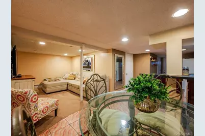 472 Kirkman Avenue, Elmont, NY 11003 - Photo 17