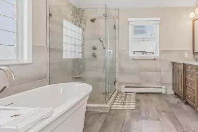 263 James Street, Franklin Square, NY 11010 - Photo 15