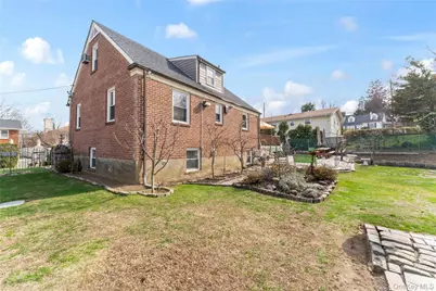 18 Butler Place, Yonkers, NY 10710 - Photo 43