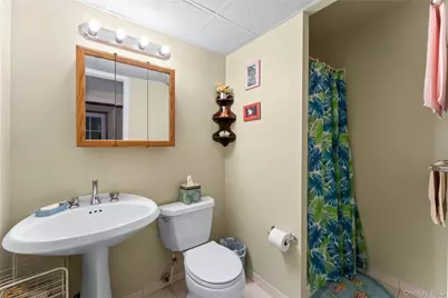 18 Butler Place, Yonkers, NY 10710 - Photo 33