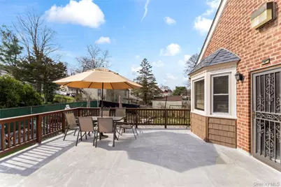 18 Butler Place, Yonkers, NY 10710 - Photo 29