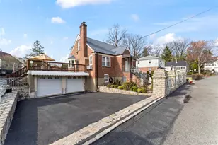 18 Butler Pl, Yonkers, NY 10710 - Photo 3