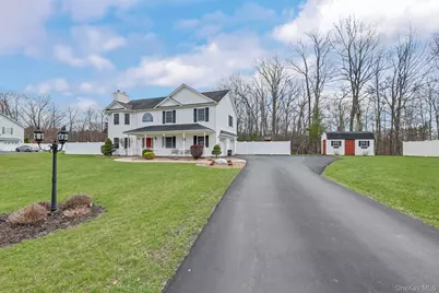 8 Dot Calm Drive, Otisville, NY 10963 - Photo 3