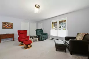 204 Belfast Ln, Ridge, NY 11961 - Photo 7