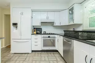 8 Laurel Way, Sea Cliff, NY 11579 - Photo 15