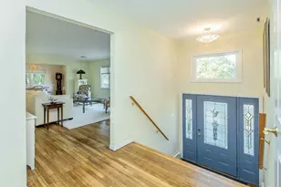 8 Laurel Way, Sea Cliff, NY 11579 - Photo 3