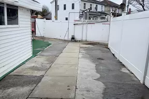 91-08 Sutter Ave, Ozone Park, NY 11417 - Photo 25