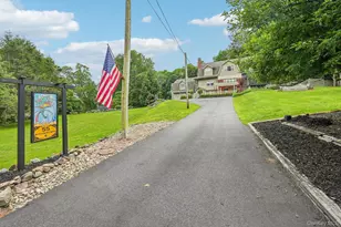 55 Buckberg Mountain Rd, Tomkins Cove, NY 10986 - Photo 31