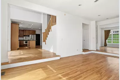 37 Willets Way, Newburgh, NY 12550 - Photo 9