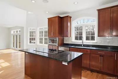 37 Willets Way, Newburgh, NY 12550 - Photo 17