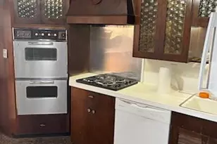 125 W Hoffman Ave, Lindenhurst, NY 11757 - Photo 7