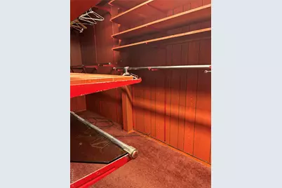 125 W Hoffman Avenue, Lindenhurst, NY 11757 - Photo 3