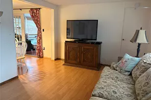 525/159 Riverleigh Ave, Riverhead, NY 11901 - Photo 15