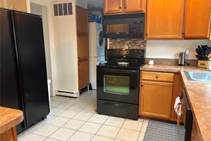 525/159 Riverleigh Ave, Riverhead, NY 11901 - Photo 5