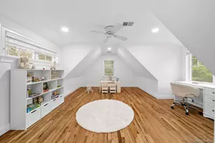 17 Nadworny Ln, Stony Brook, NY 11790 - Photo 19