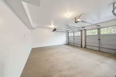 17 Nadworny Lane, Stony Brook, NY 11790 - Photo 33