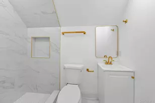 17 Nadworny Ln, Stony Brook, NY 11790 - Photo 27