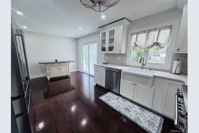 218 Ocean Avenue, Northport, NY 11768 - Photo 7