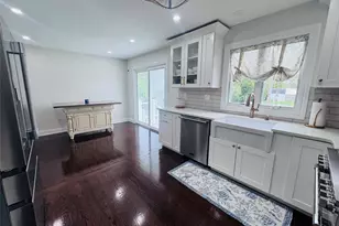 218 Ocean Ave, Northport, NY 11768 - Photo 7