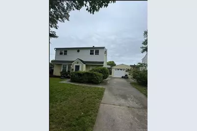 42 Hollyhock Road, Levittown, NY 11756 - Photo 1