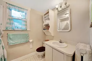 320 S Bayview Ave, Freeport, NY 11520 - Photo 21