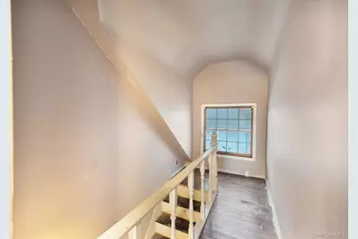 320 S Bayview Avenue, Freeport, NY 11520 - Photo 19