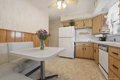 46 Bedford Avenue, Massapequa, NY 11758 - Photo 9