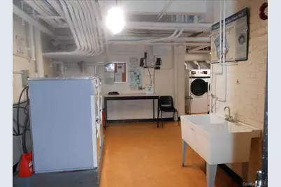 Kew Gardens Rd Rd #6N, Richmond Hill North, NY 11418 - Photo 11