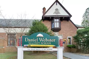 91 Vaughn Ave, New Rochelle, NY 10801 - Photo 49