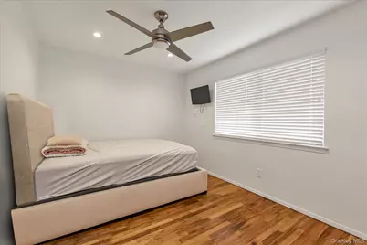 8 Branding Iron Lane, Glen Cove, NY 11542 - Photo 17