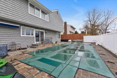 8 Branding Iron Lane, Glen Cove, NY 11542 - Photo 21